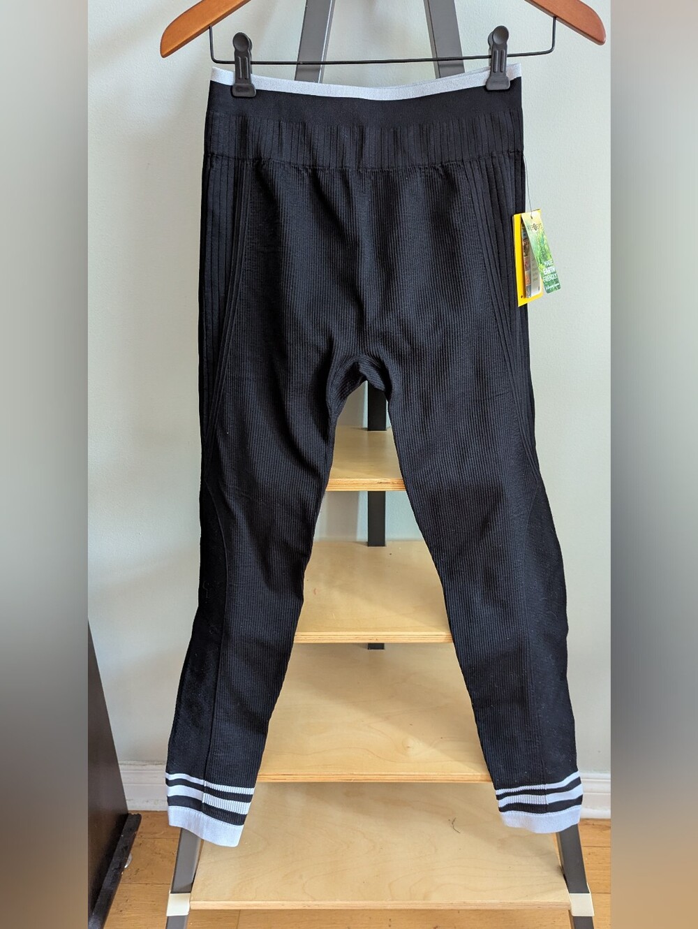 Lole Black Ribbed Leggings with White Striped Cuffs